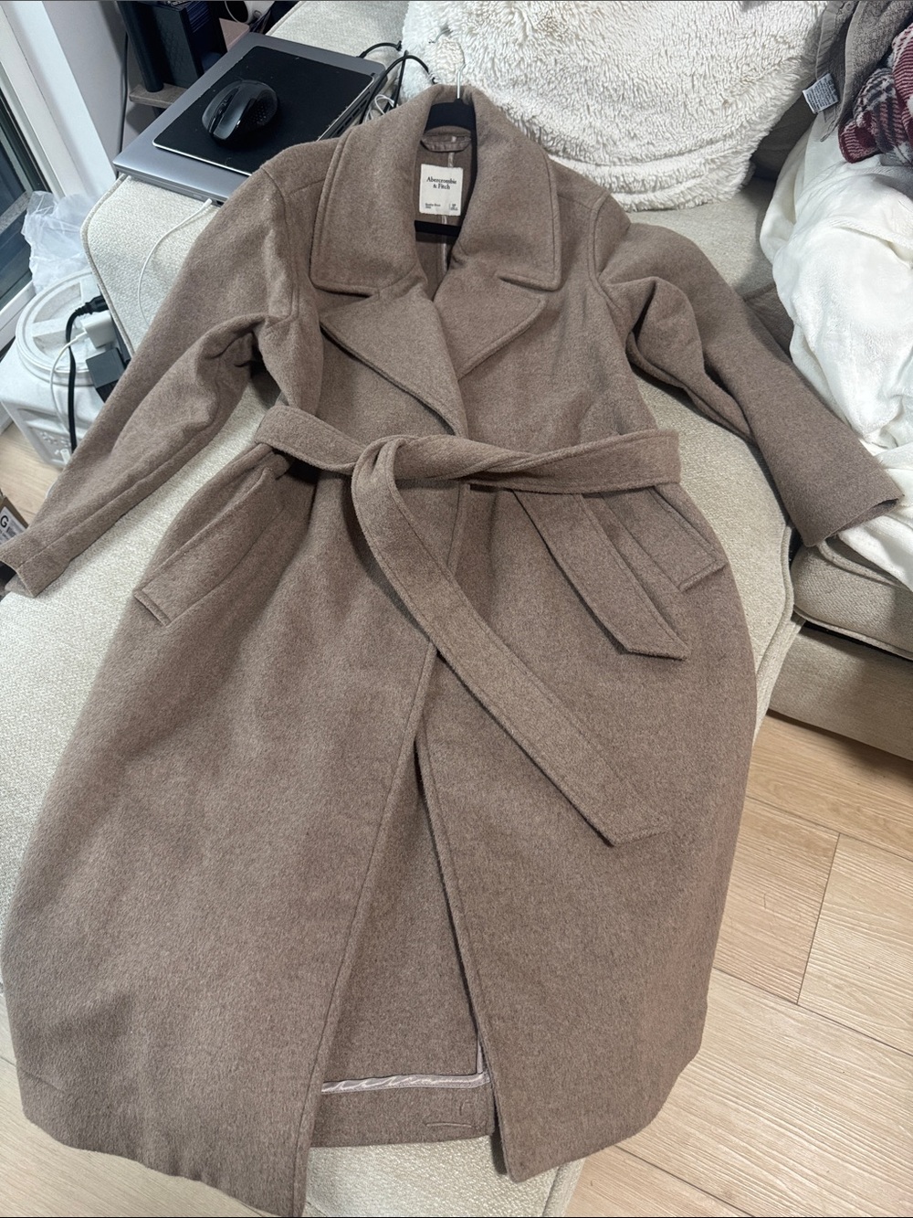 Abercrombie & Fitch brown petite wool long tie front coat